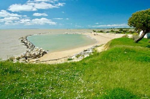 Chalet Agreable En Bord En De Mer. Port-des-Barques Exterior foto