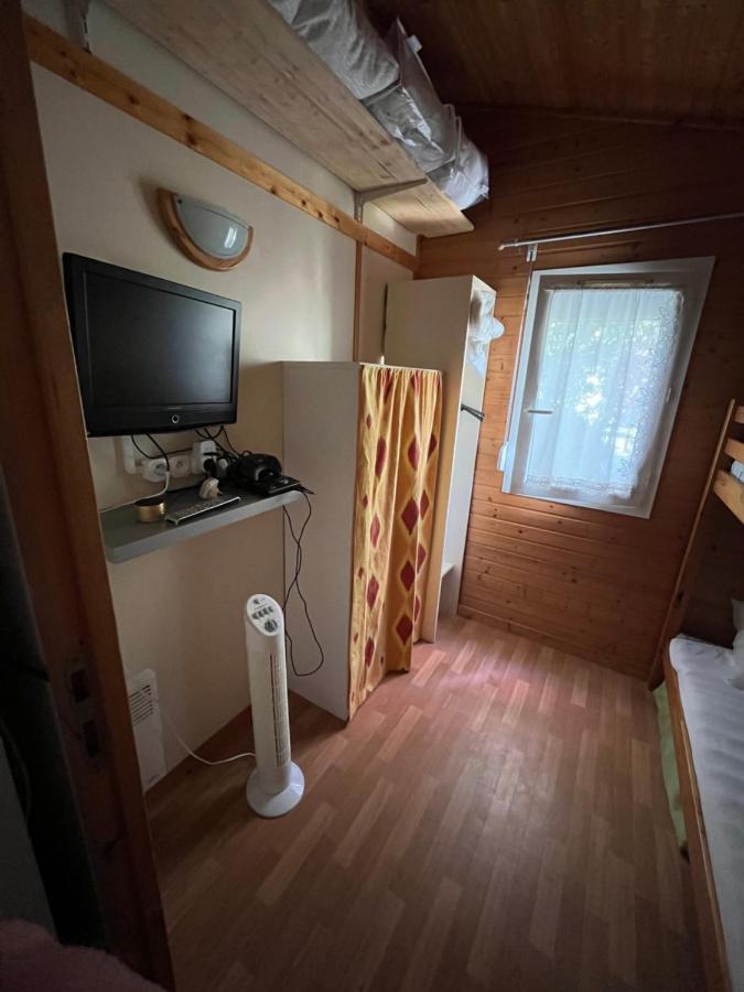 Chalet Agreable En Bord En De Mer. Port-des-Barques Exterior foto